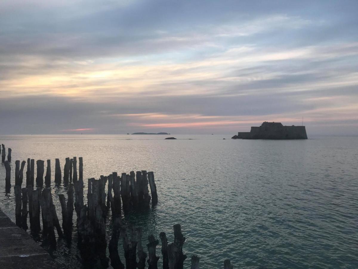 Appartement L'Emeraude A Saint Malo Intra-Muros Buitenkant foto